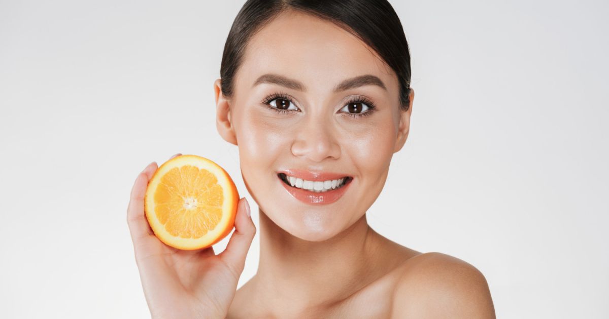 Ilustrasi manfaat vitamin c untuk kulit wajah [Foto:Magnific]