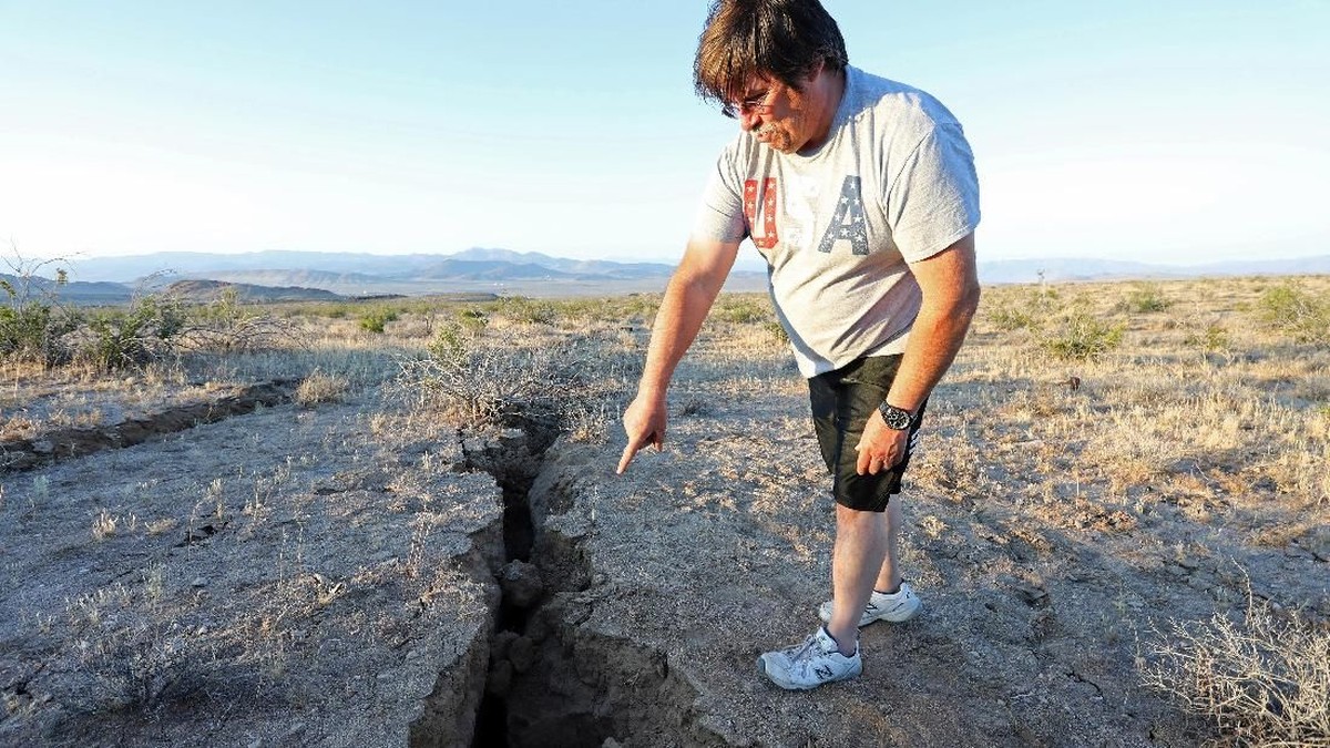 Foto: Gempa California (REUTERS/David McNew)
