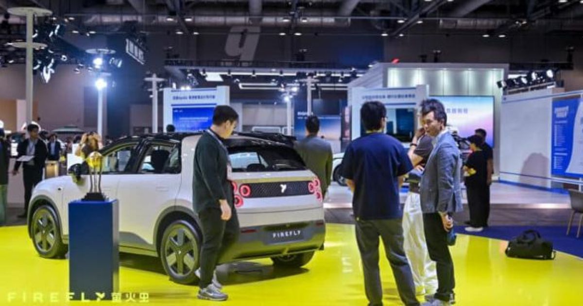 Nio memamerkan Firefly EV di Pameran Otomotif 2026 yang berlangsung di Hong Kong. Foto: Firefly