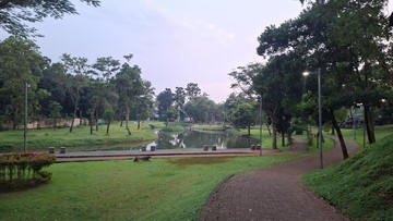Mengurai Stres Ibu Kota: Taman Cempaka Jadi Rekomendasi Utama Pelepas Penat Warga Jakarta Timur