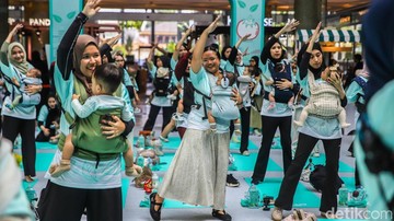 Suasana Trans Studio Mall Bandung, Jawa Barat, Sabtu (21/6/2026), dipenuhi keceriaan saat gelaran Mama Lime Green Day Fest berlangsung meriah.