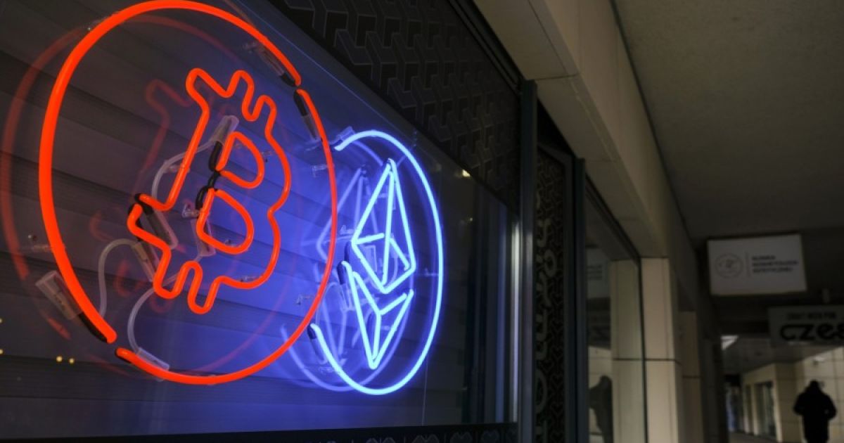 Kripto Bitcoin dan Ether, Dua Koin Paling Favorit. (Foto: dok Bloomberg Technoz)
