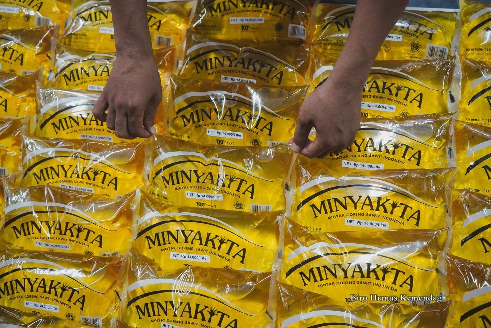 Bulog Ambil Tindakan Cepat: Minyakita Produksi PT KMR Ditarik Massal Gegara Aroma Solar