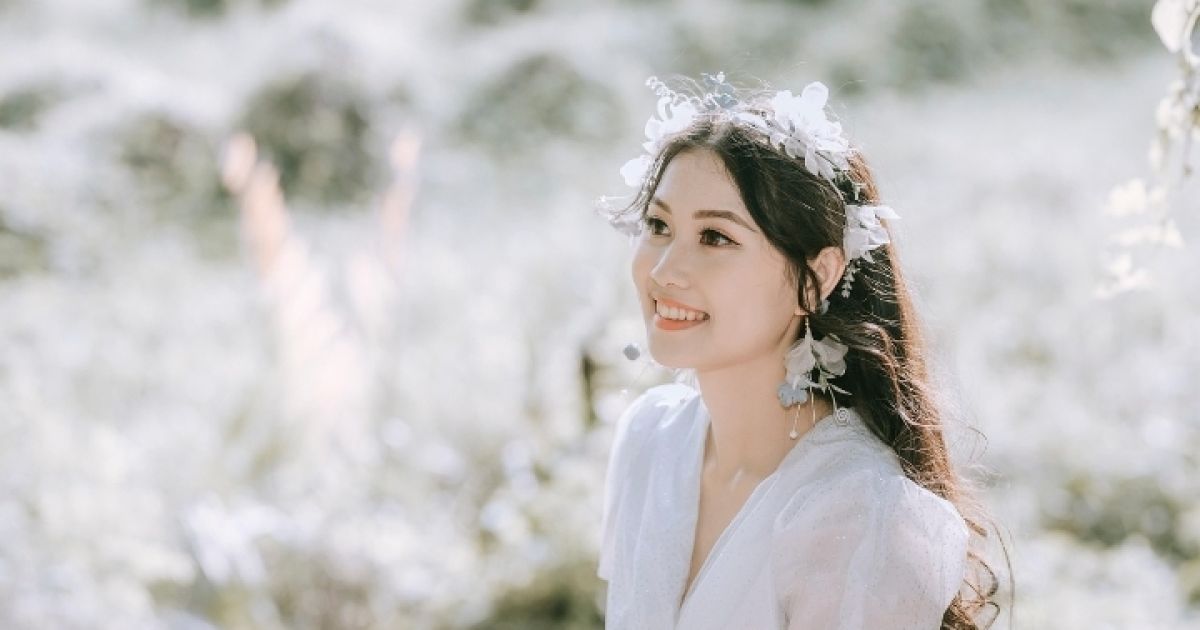 Menggali Tiga Pilar Pembentuk Aura Positif Wanita yang Memikat Hati