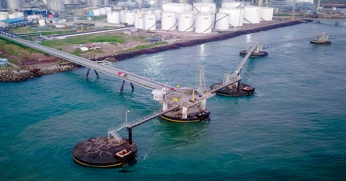 2 jetty milik anak usaha PT Chandra Daya Investasi: PT Redeco Petrolin Utama (Dok. PT Chandra asri pacific tbk)
