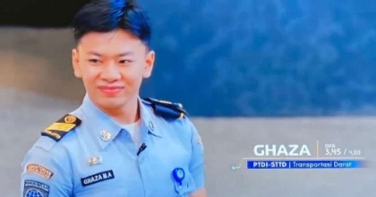 Jejak akademik Ghaza Muhammad Al Ghifari, peserta COC Season 3 yang didepak Ruangguru usai diduga terseret skandal.