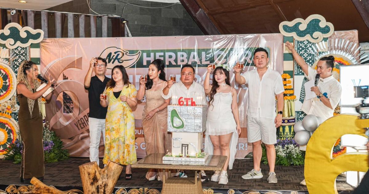 NR Herbal Care merayakan ulang tahun ke-6 dengan fokus pada pertumbuhan bersama. Perusahaan manufaktur kosmetik ini telah menaungi ribuan karyawan dan 800 brand. [Foto: istimewa]