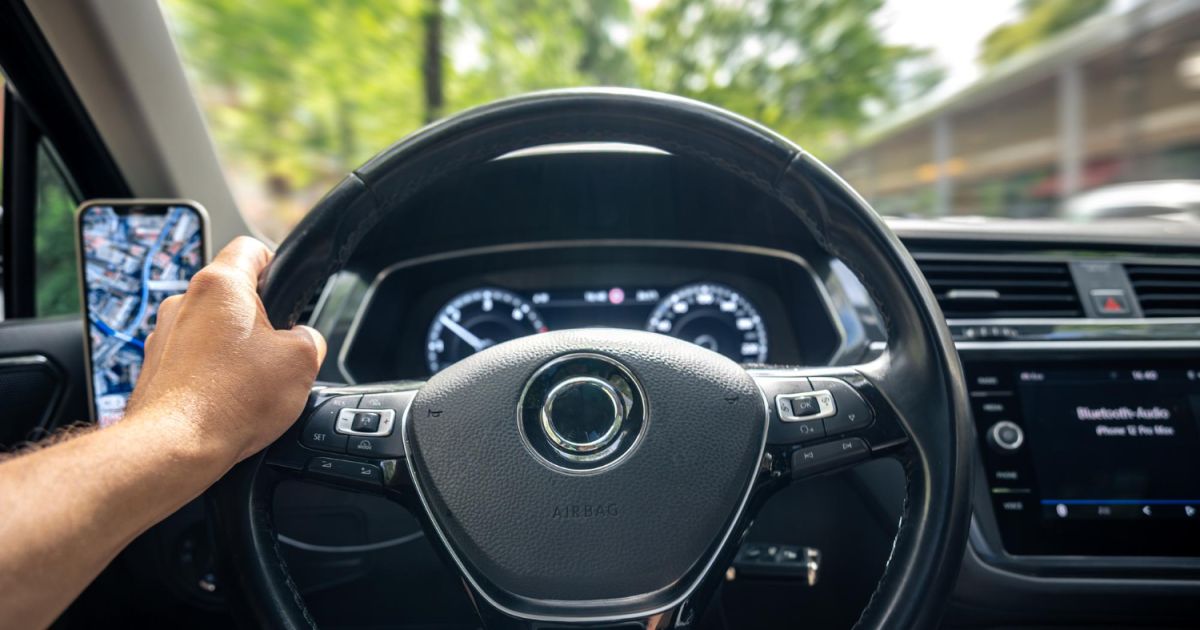 Ilustrasi steering mobil yang mengalami kerusakan [Foto:Magnific]