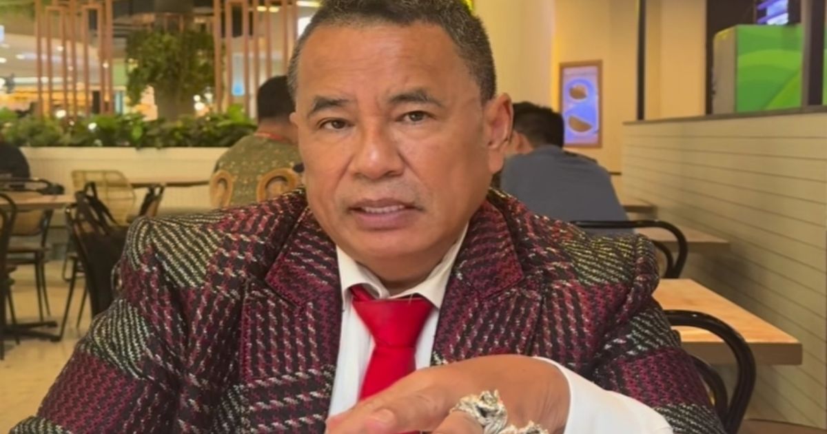Hotman Paris beberkan lima alasan dirinya bela Febrie Adriansyah dalam kasus dugaan korupsi dan TPPU. [Foto: Instagram/@hotmanparisofficial]