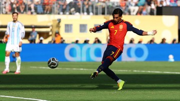 Ferran Torres di laga Final Piala Dunia 2026 (Foto: REUTERS/Kai Pfaffenbach)