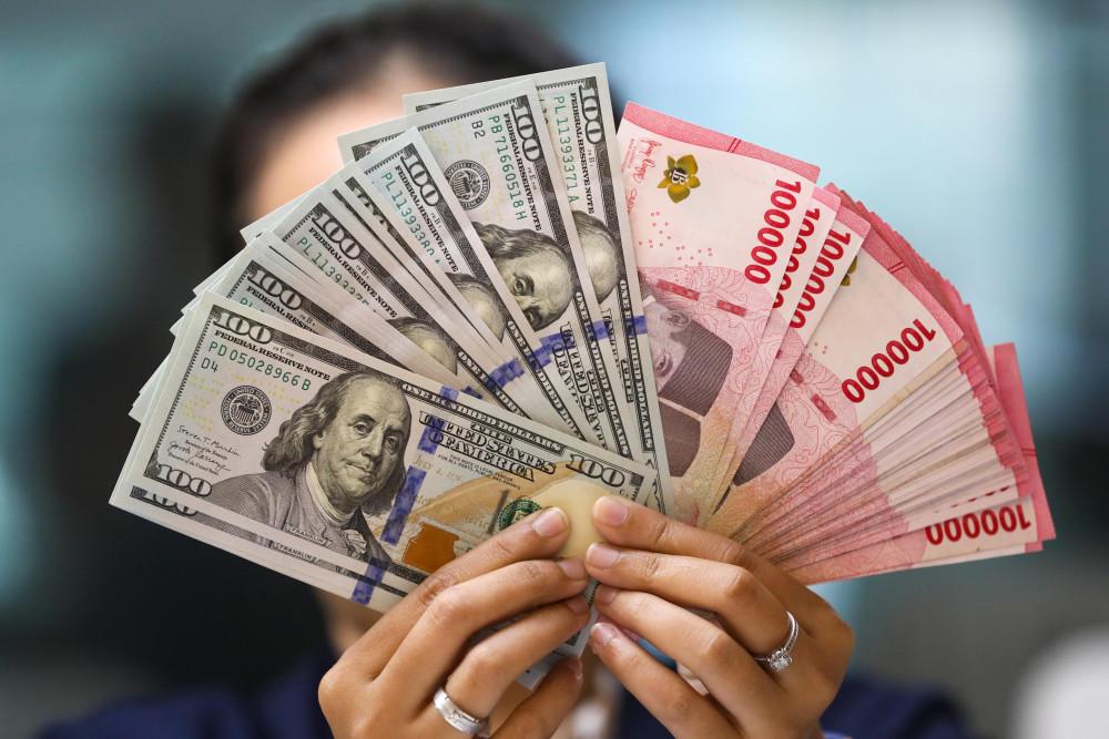 Peringatan Lembaga Rating Global: Rupiah Tertekan, Ketahanan Ekonomi RI Diuji