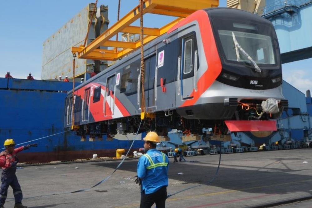 KAI Perkuat Industri Kereta Api Domestik: Target 156 Rangkaian KRL Baru Hingga 2040