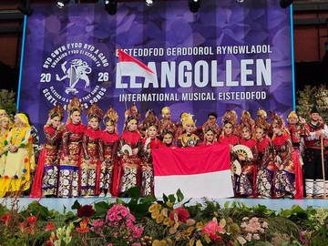 Tari Sanghyang Bali & Ondel-ondel Betawi Juara di Festival Wales. (Foto: ist)