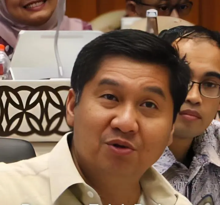 Niat ingin Surprise ke Pak Direktur Terkait dengan Angka 8, Maruar Sirait Malah Direspon Begini oleh Presiden