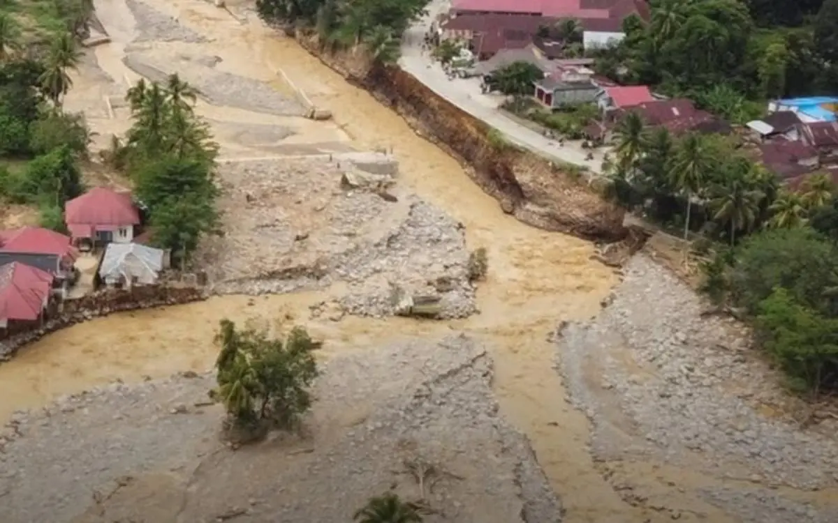 Mengapa Banjir di Sumatera Belum Berstatus Bencana Nasional? Ini Penjelasan Pemerintah