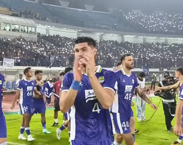 Maung Bandung Perkasa! Persib Kunci Juara Grup G AFC Champions League Two Usai Taklukkan Bangkok United