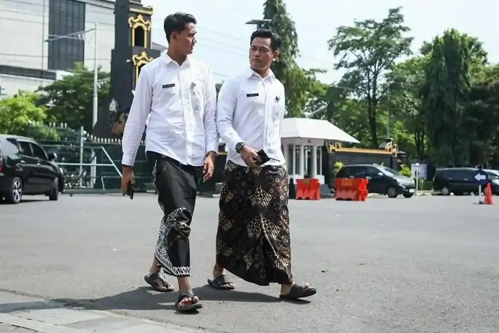 Kebijakan Sarung Batik Jateng untuk ASN, Dongkrak UMKM & Jaga Identitas Budaya