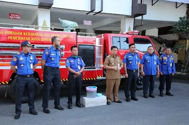 Jauh di Atas Slogan: Mengapa Damkar Ungguli Polisi dalam Kepercayaan dan Pelayanan Publik