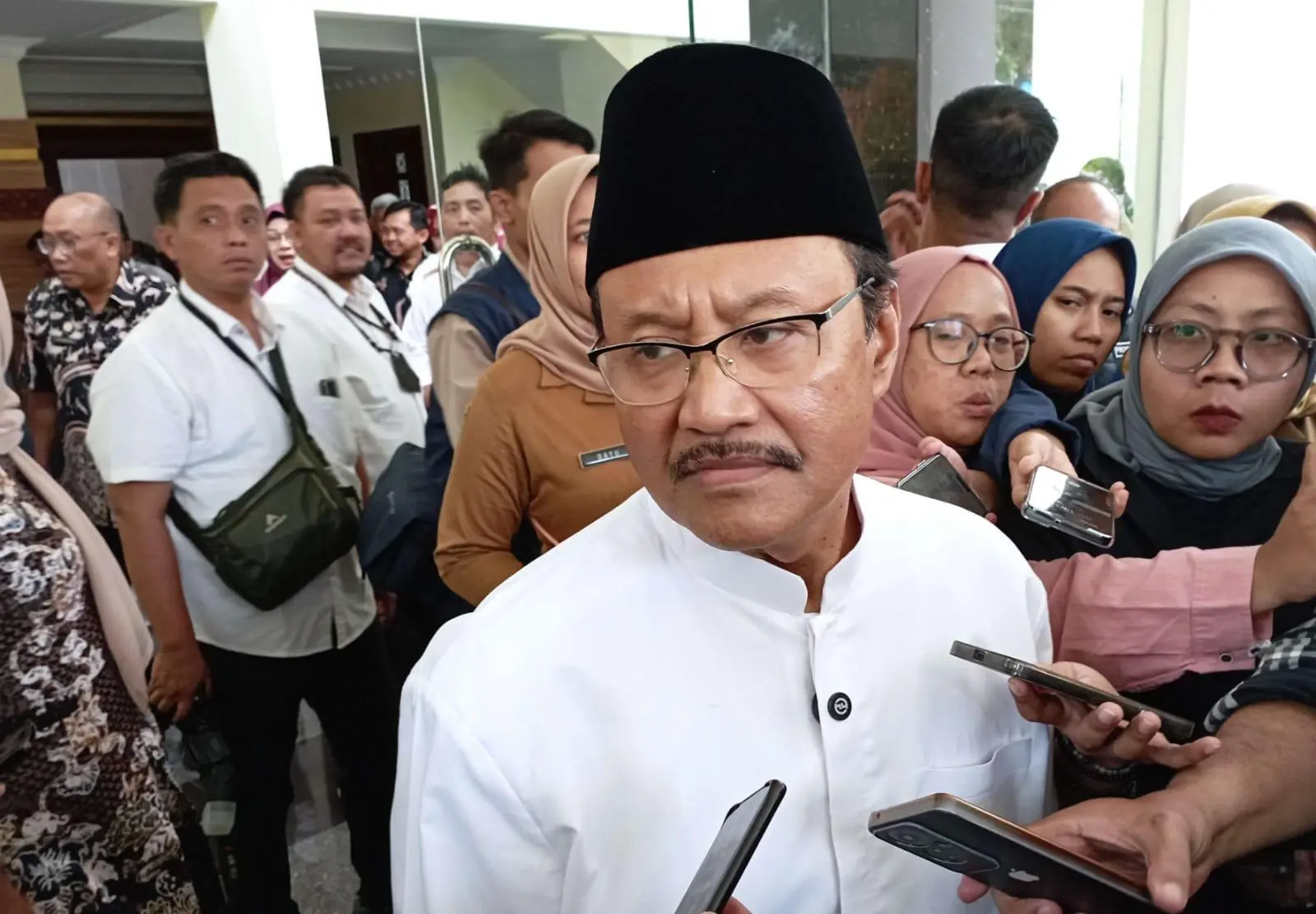 RESMI! Mensos Umumkan Bantuan Tunai Rp300 Ribu untuk 35 Juta Keluarga Sudah Cair: Cek Status Anda di Link Ini!
