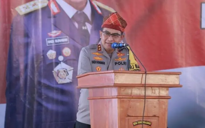 Membanggakan! Kapolda NTB Raih Penghargaan dari Indonesia Award Magazine, Ini Sosoknya!