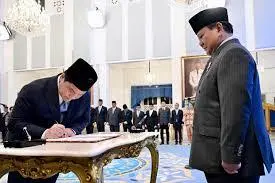 Erick Thohir Kena Reshuffle, Dari Menteri BUMN ke Menpora