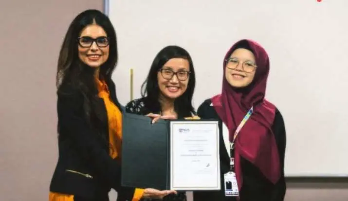 Menakjubkan! Hasina Sharoon Siswa MAN 2 Mataram Ikuti AWMUN di 4 Negara! Ini Hasilnya!
