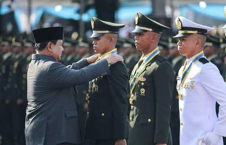 293 Calon Perwira Remaja TNI AU Dilantik Prabowo Subianto