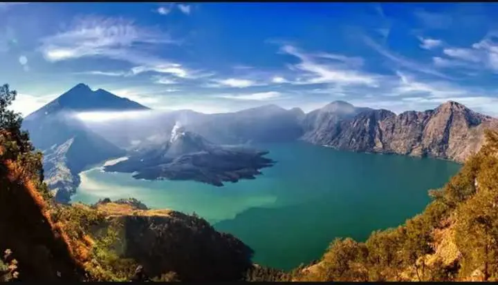 Wah! Di balik Pesona Gunung Rinjani, Ternyata Menyimpan Hal Mistis Misterius, dan Mitos Loh, Kok Bisa?