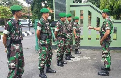 TNI Jaga Kejaksaan, Kapolri Sebut Sinergi Oke, Tapi Konstitusi Terabaikan?
