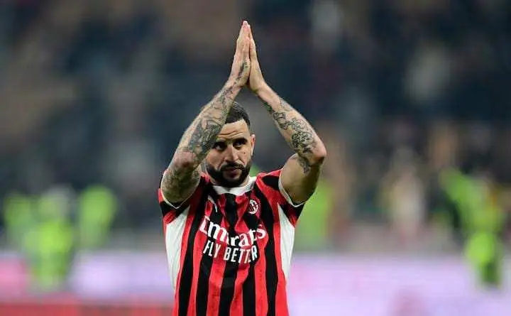 Semoga Lekas Sembuh! Bek Milan Walker Jalani Operasi Usai Alami Patah Tulang Siku