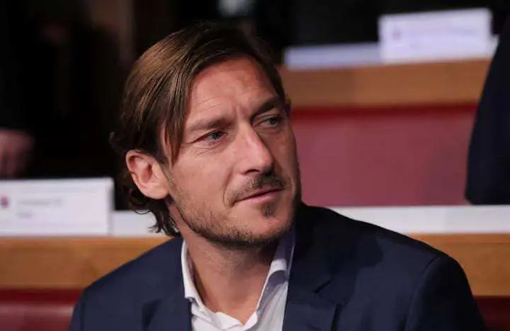 Legenda Sepak Bola Italia Totti Siap Batalkan Perjalanan ke Moskow, Ternyata Karena Alasan Ini