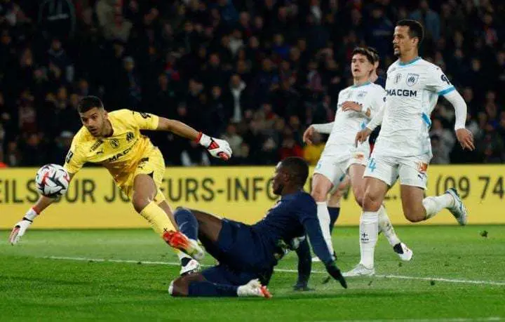 PSG hampir saja jadi juara liga dengan kemenangan 3-1 atas Marseille, begini penjelasannya