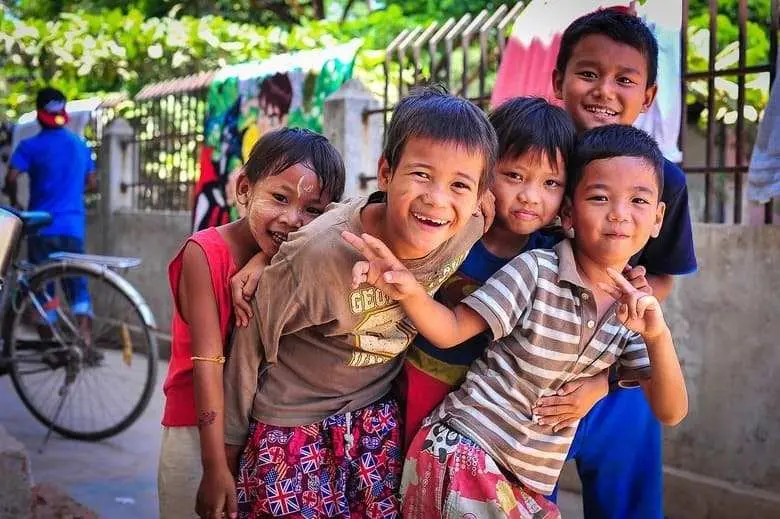 Wajib Catat! 3 Alasan Memberikan Santunan kepada Anak Yatim